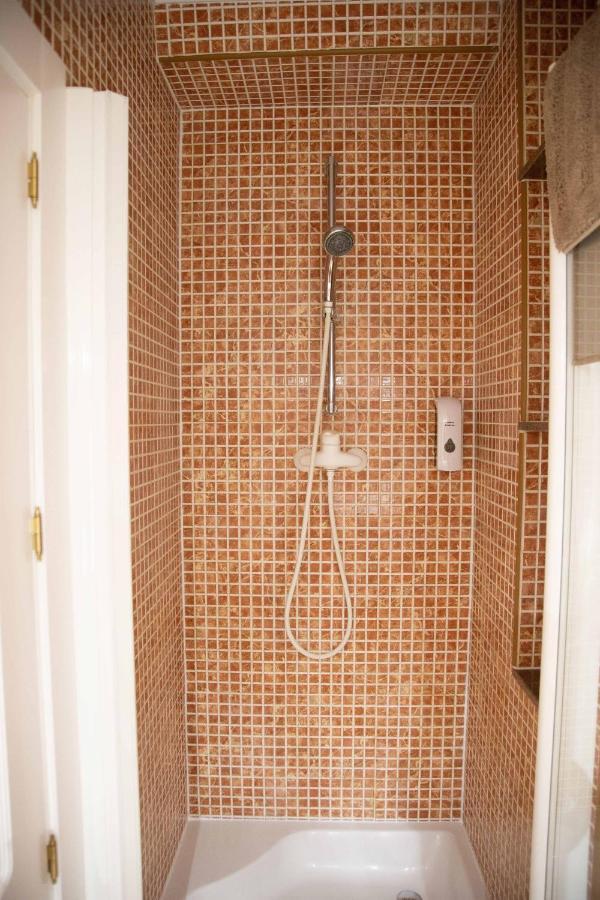 Apartmán Rajabai Almansa Exteriér fotografie