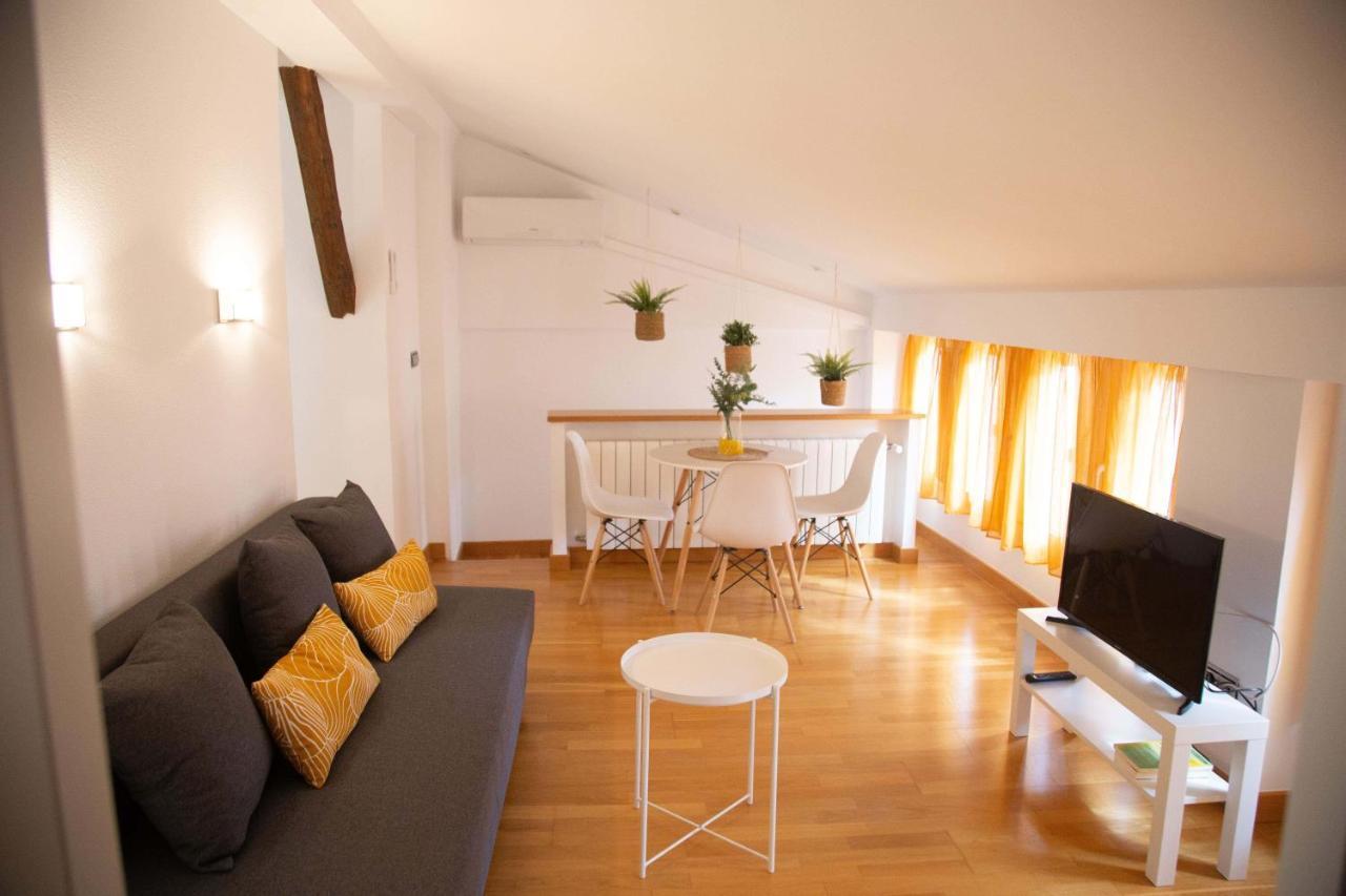 Apartmán Rajabai Almansa Exteriér fotografie