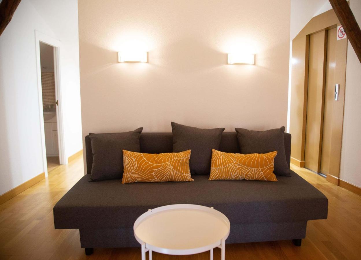 Apartmán Rajabai Almansa Exteriér fotografie
